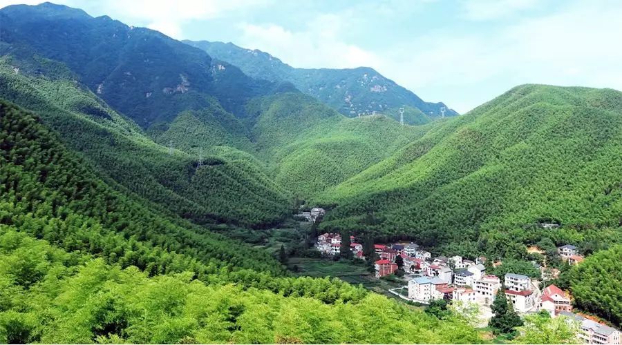 【4天五一小長假攻略】-西尼機(jī)電預(yù)祝各位“五一勞動(dòng)節(jié)”快樂！