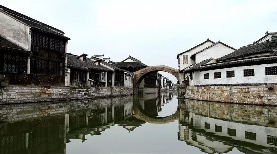 【4天五一小長假攻略】-西尼機(jī)電預(yù)祝各位“五一勞動(dòng)節(jié)”快樂！