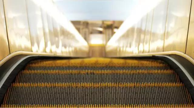 “上海扶梯夾人事故引關注”—自動扶梯正確的清洗步驟及質量標準